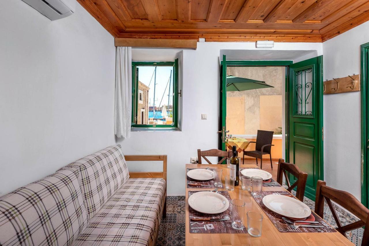 Matinas House Apartment Chalki Town Exterior photo